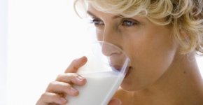 Почему от молочных продуктов возникают прыщи?