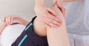 Как правильно делать массаж при артрите: виды, техники выполнения и ограничения
