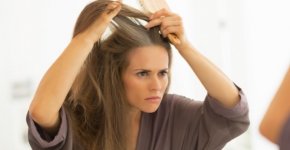 Преждевременное поседение волос: почему возникает и как избавиться