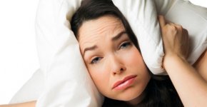 С чем связано нарушение сна и как лечится?