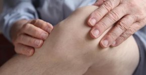 Эффективные народные рецепты для лечения артрита коленного сустава