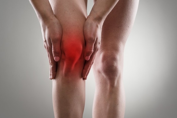 Болит коленка при ходьбе чем лечить