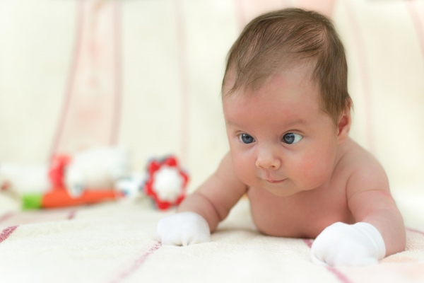 Незрелость зрительных мышц у младенца