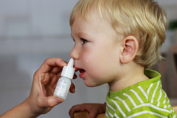 Спрей от заложенности носа для ребенка