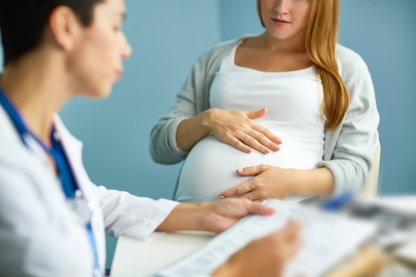 Рекомендации врача при насморке с кровью у беременной